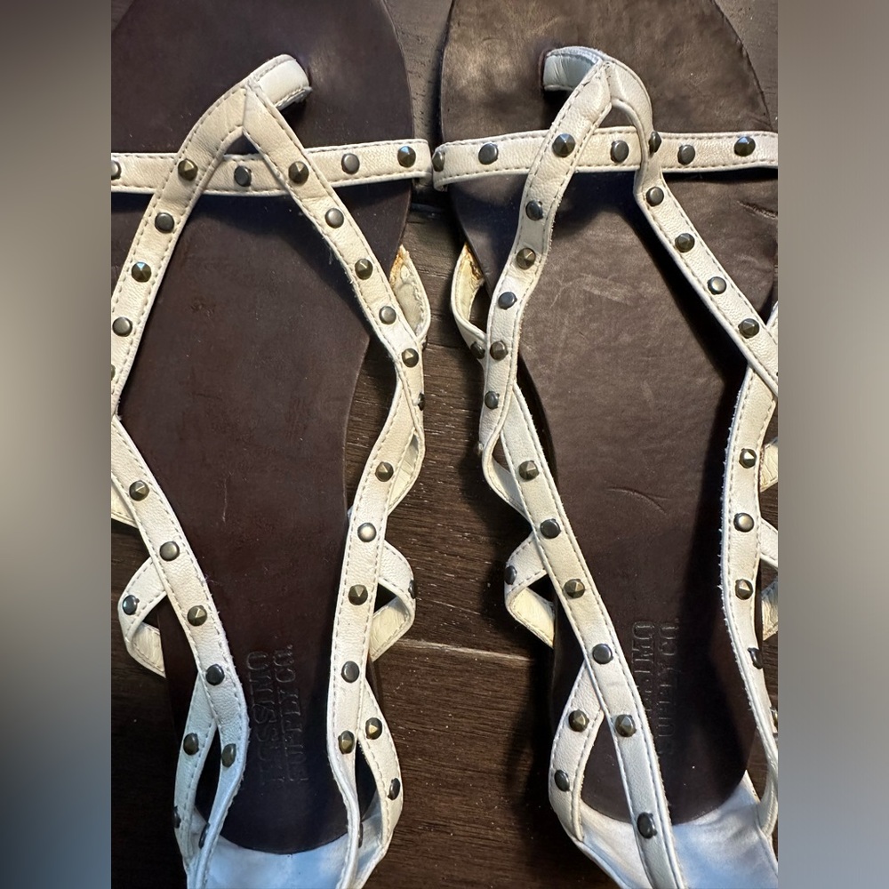 Sandals - Picture 2 of 3